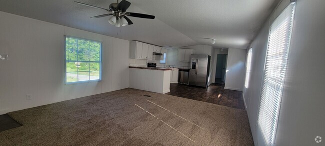 Building Photo - Ready to Move in Rental