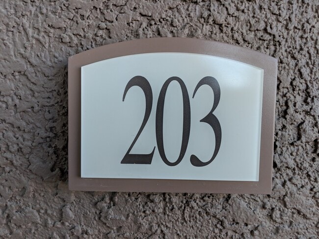 Photo - 3504 Desert Cliff St