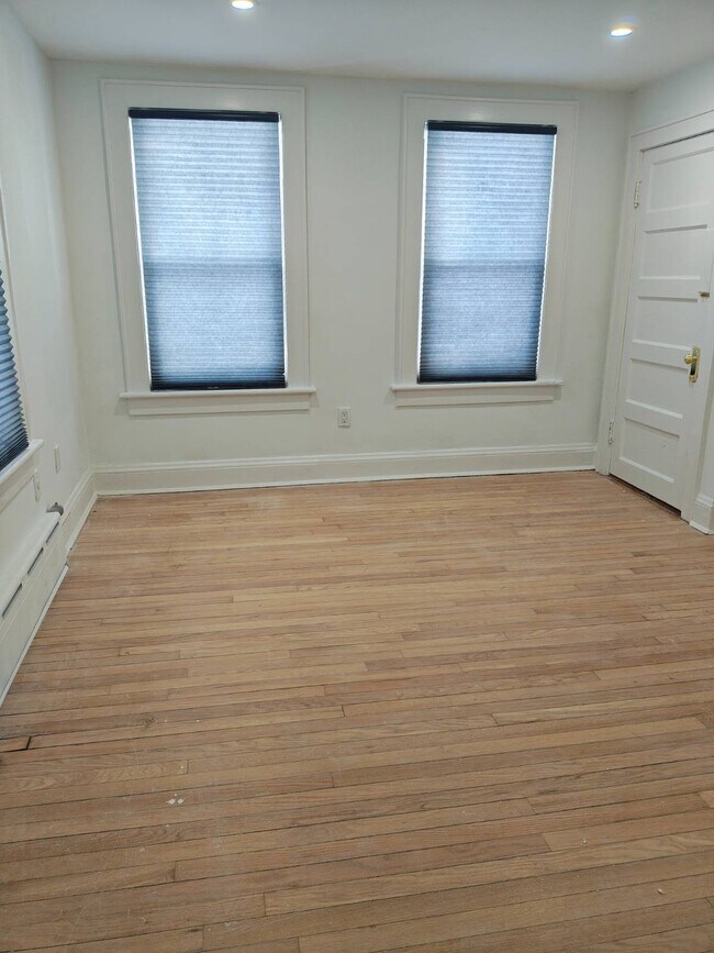 Photo - 2814 Weeks Ave