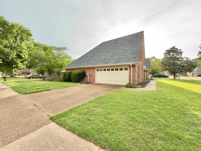 Photo - 275 Home Pl