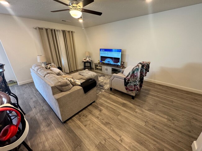 Photo - Home in Long Valley