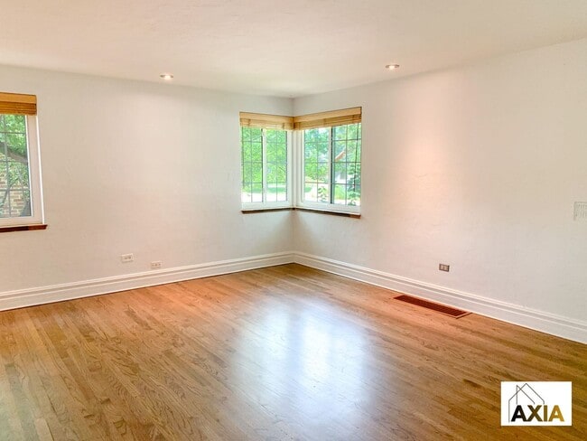 Photo - Exceptional Neighborhood!