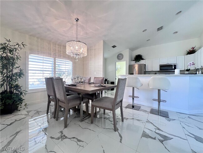 Photo - 1031 Tivoli Ln