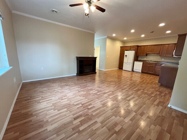 Photo - 2 Bedroom Townhome In Lennox, SD!!