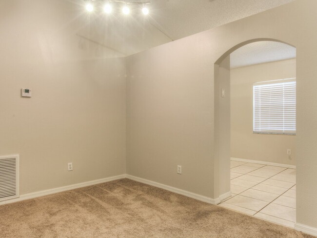 Photo - 1130 Ozark Ct