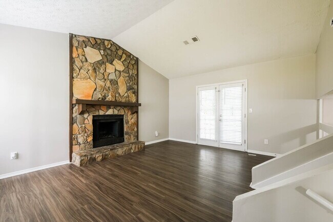 Photo - 4707 Greenway Rd NW