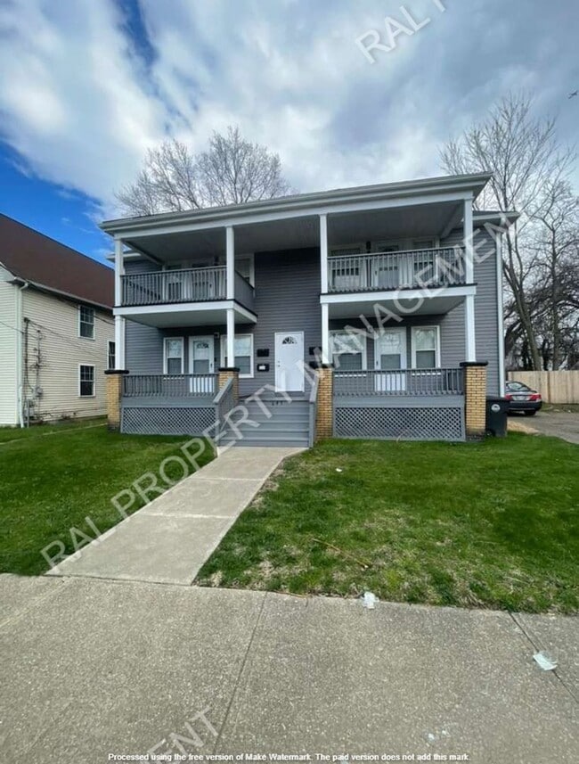 Photo - 647 Eddy Rd Unit 3