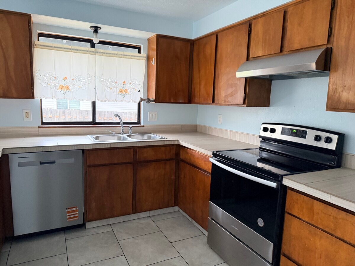 Photo - 6701 SE 115th Ave