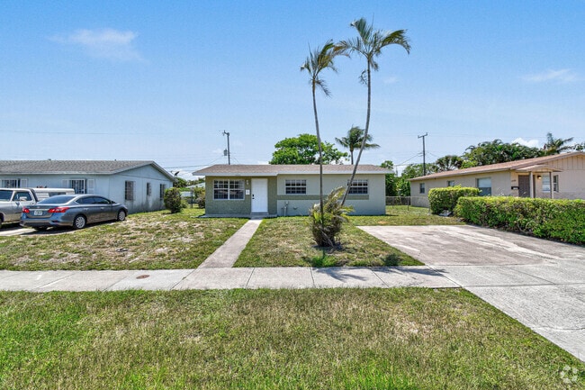 Building Photo - 1462 7th St Rental