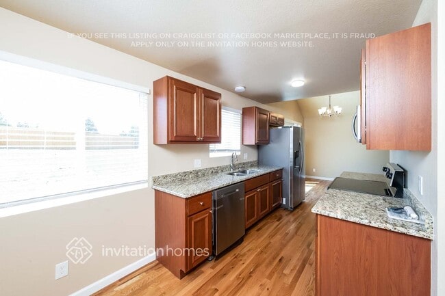 Photo - 2871 S Argonne St
