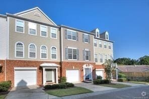 Building Photo - South Park Townhome