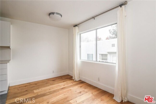 Photo - 811 6th St Condo Unit 208