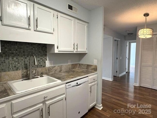 Photo - 3139 Heathstead Place