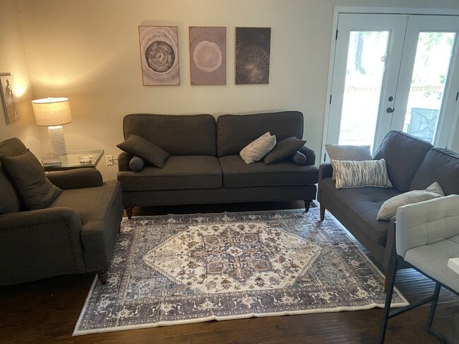 Photo - 1420 Marlyn Dr