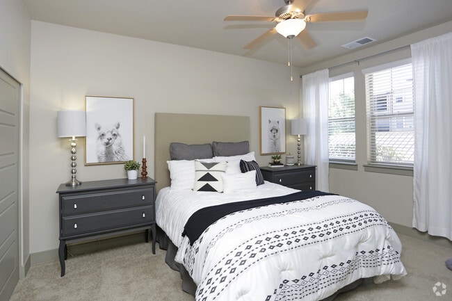 1BR, 1BA - 783 SF - San Marino Apartments