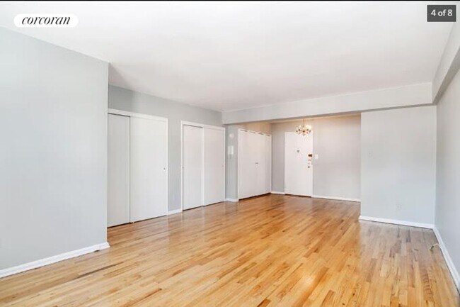 Photo - 1420 York Ave