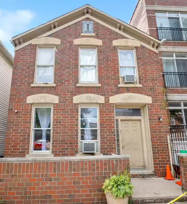 Building Photo - 1812 S Morgan St Unit 1