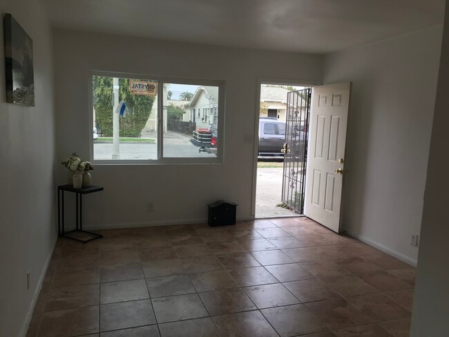 Photo - 1030 E 21st St