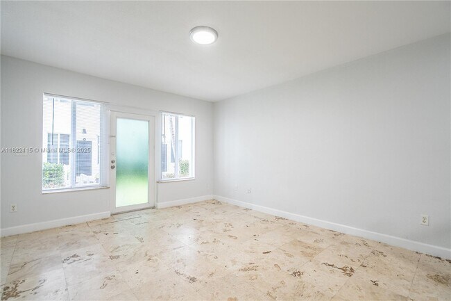 Photo - 2180 Bay Dr Unit 4A