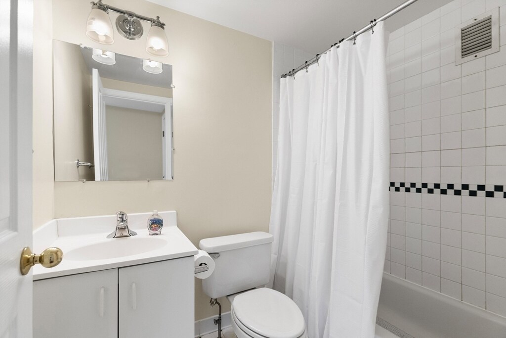 Photo - 520 Beacon St Condo Unit 301