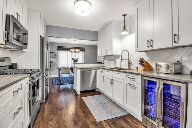 Photo - 351 Connecticut St