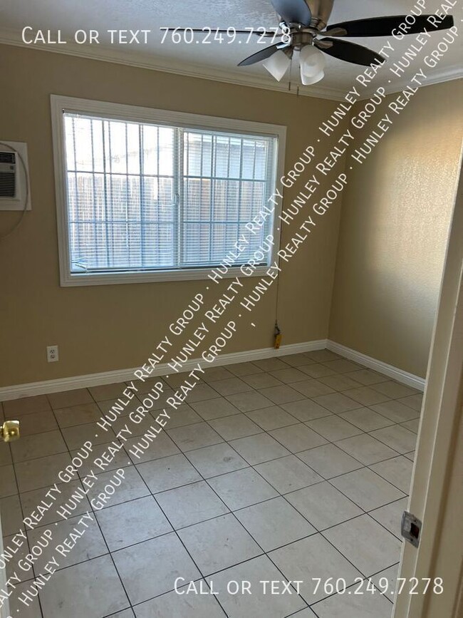 Photo - 15530 Hesperia Rd Unit D