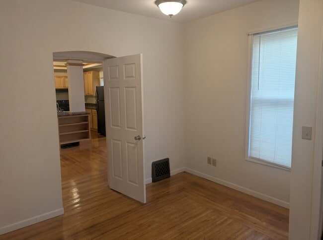 1307 39th St Unit Lower Unit