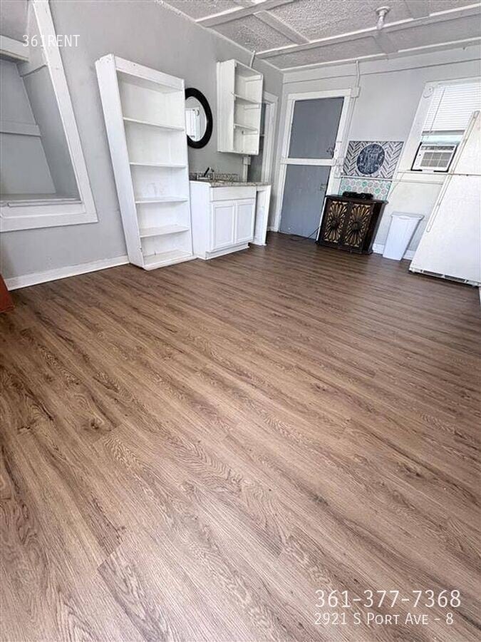 Photo - 2921 S Port Ave Unit 8