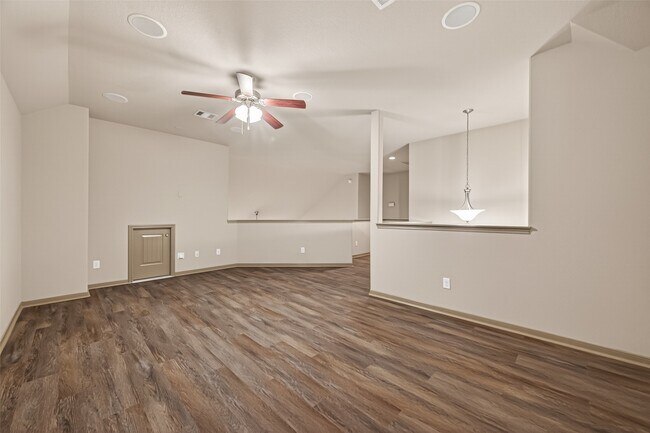 Photo - 2510 Shady Falls Ln