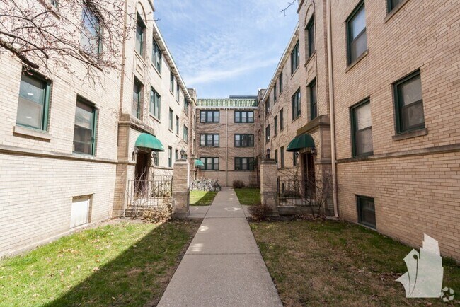 Building Photo - 4820 N Wolcott Ave Unit 3B Rental