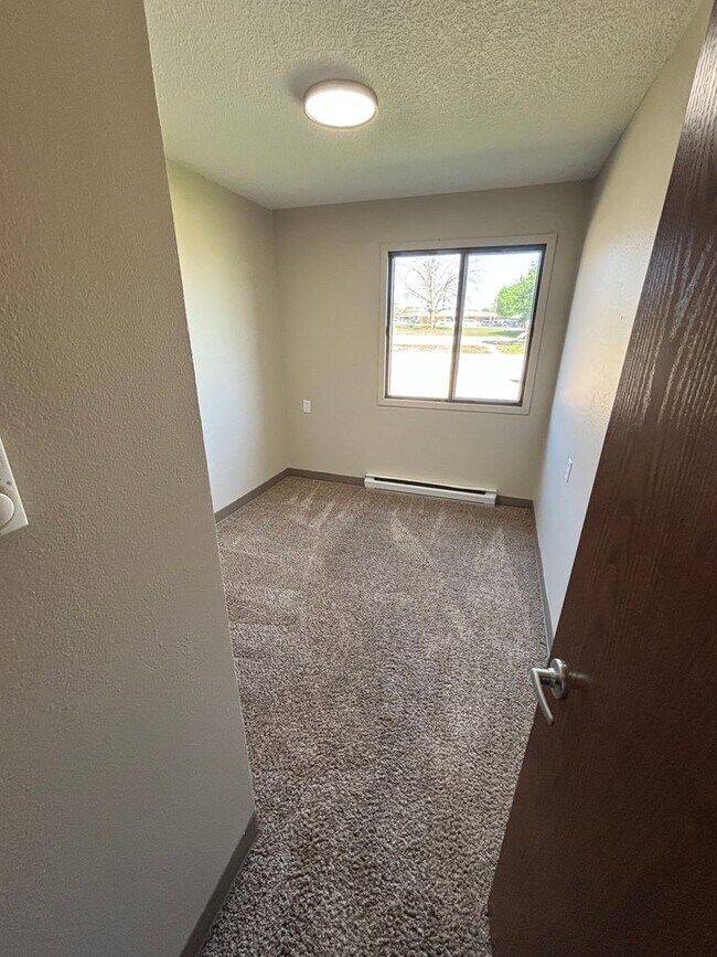 Photo - Fairview Apartments Unit F04