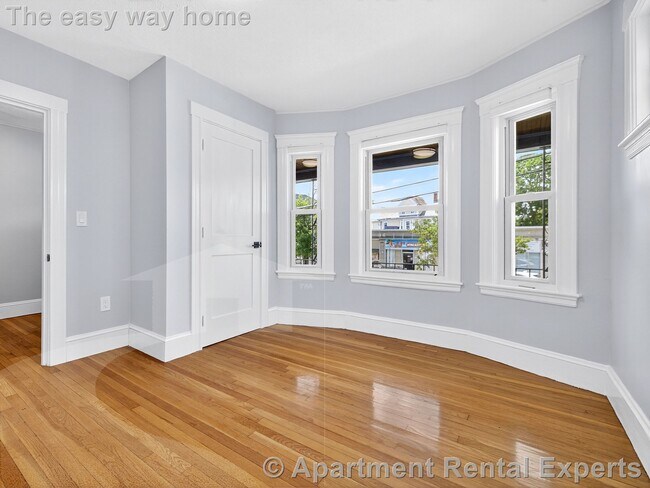 254 Main St Unit 1