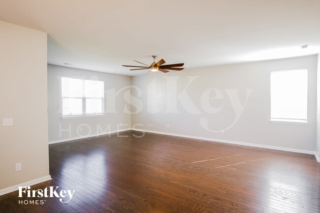 Photo - 216 Rhodes Ct