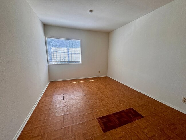 Photo - 8522 MacArthur Blvd Unit A