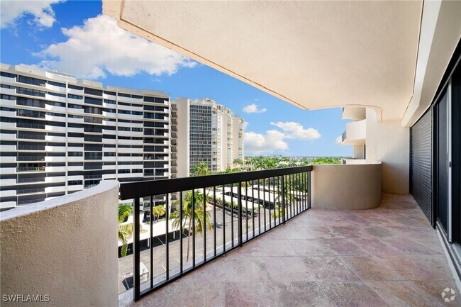 Building Photo - 4001 Gulf Shore Blvd N Unit 702 Rental