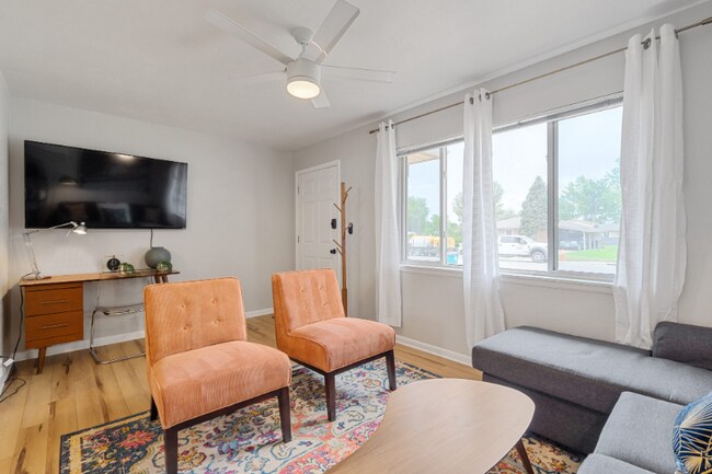 Photo - 1003 Castlerock Dr