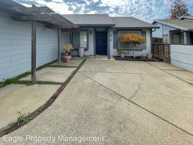 Photo - 4 br, 2 bath House - 8166 Morgan Hill Way