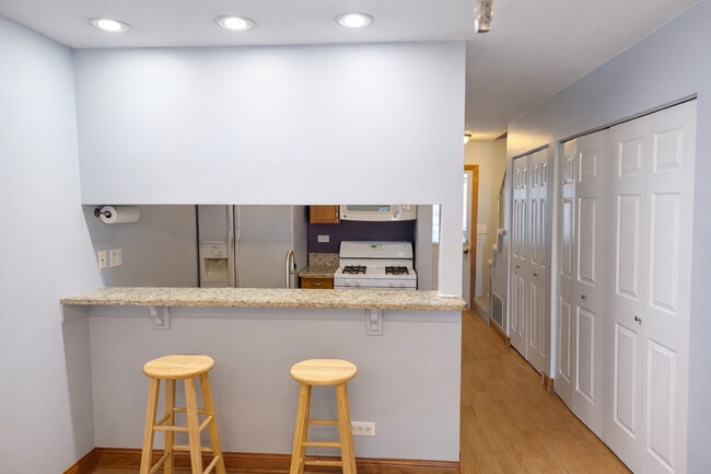 Photo - 2624 Prairieview Ln S