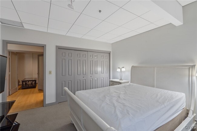 Photo - 108 W Jefferson St