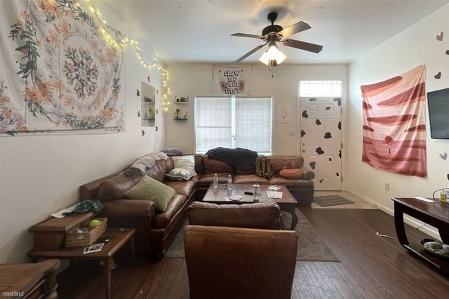 Photo - 1715 Arlington St