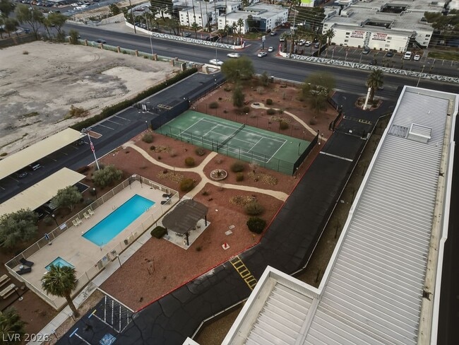 Photo - 3930 University Center Dr Unit 511