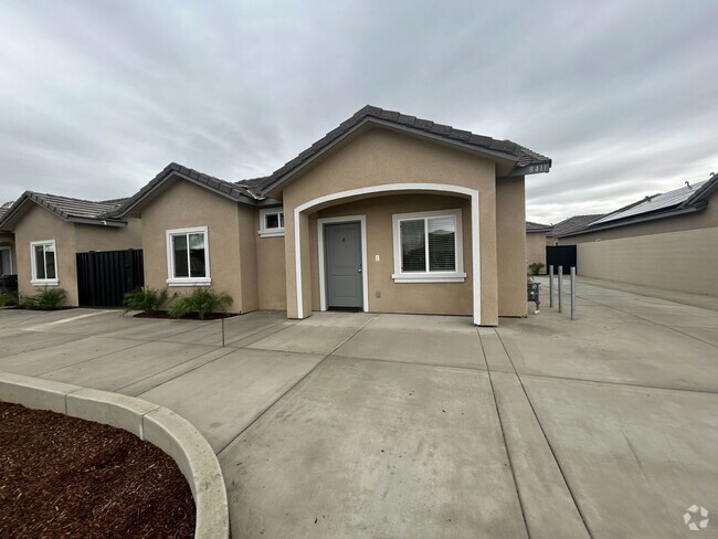 Building Photo - Duplex Northwest Bakersfield Rental