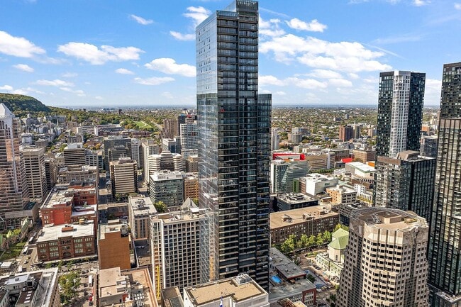 Building Photo - 1205 Pl. Phillips Unit 4604