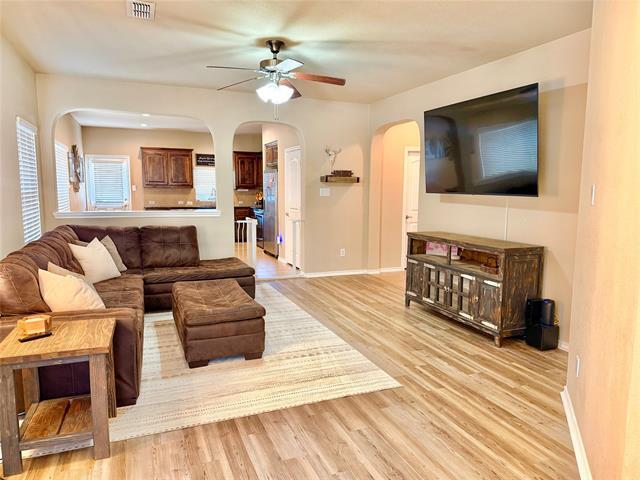 Photo - 1068 Meadow Scape Dr