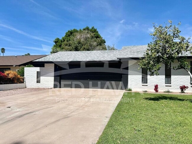 Photo - 2466 E Huber St