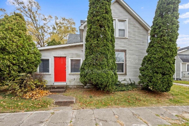 Photo - 605 N Perry St Unit 1