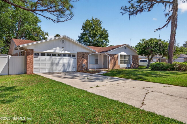 Photo - 1680 Aspen Ct