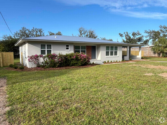 Building Photo - 3718 Shoreline Cir Rental