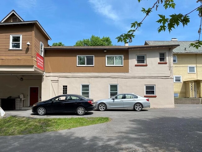 Photo - 410 Hillview Plz Unit 410AptB