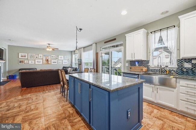 Photo - 753 Bonnie Ridge Dr NE